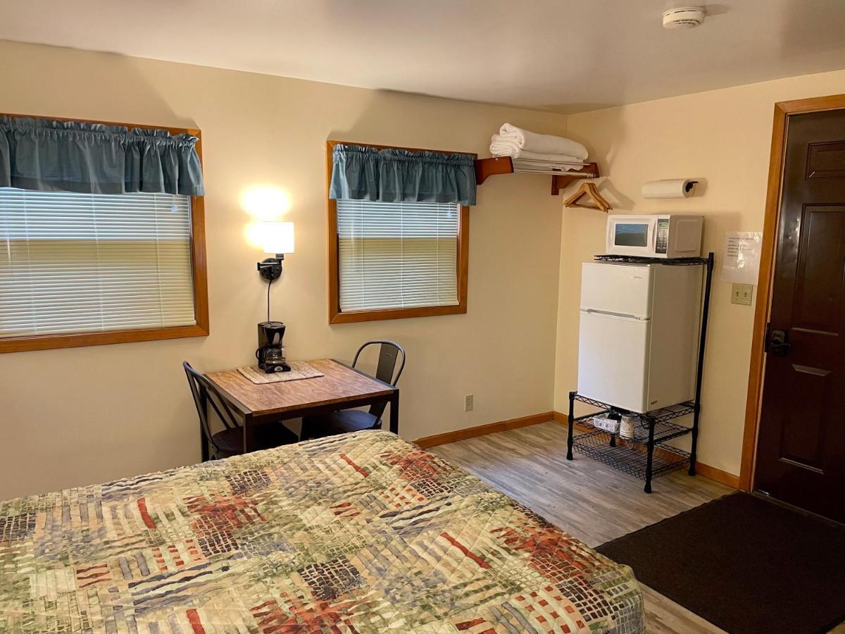 Whitetail Creek Resort Lead Eksteriør billede
