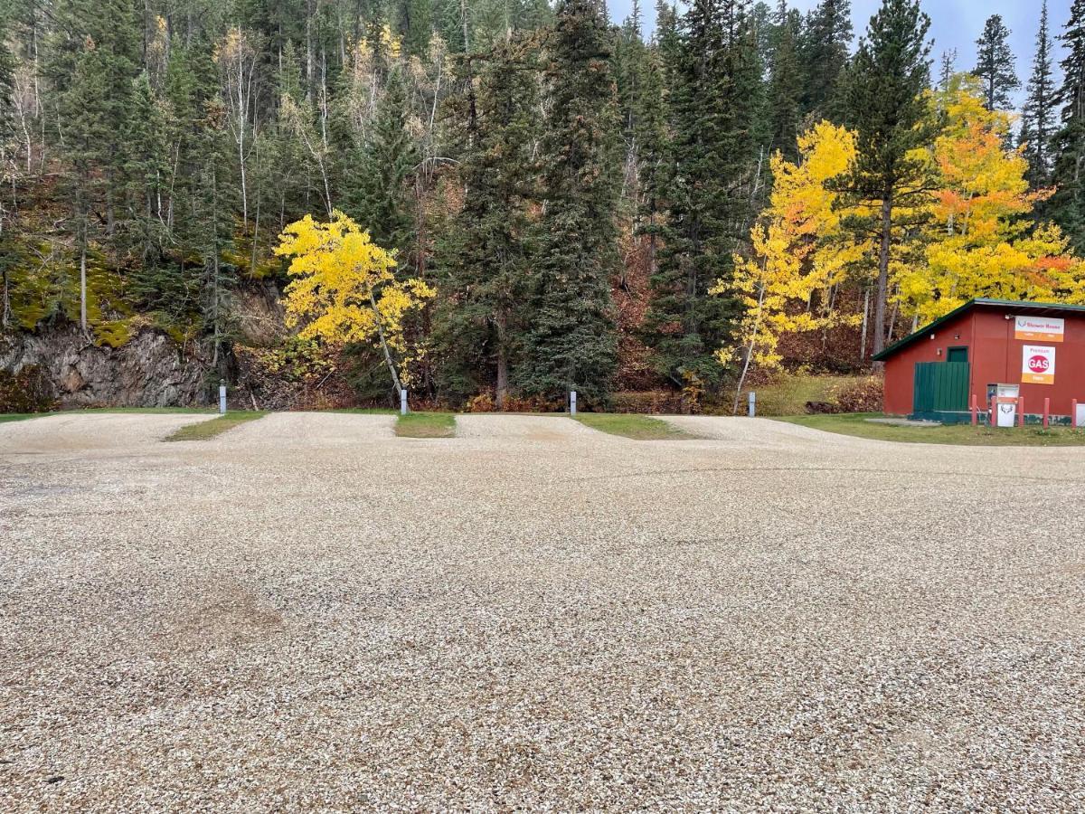 Whitetail Creek Resort Lead Eksteriør billede